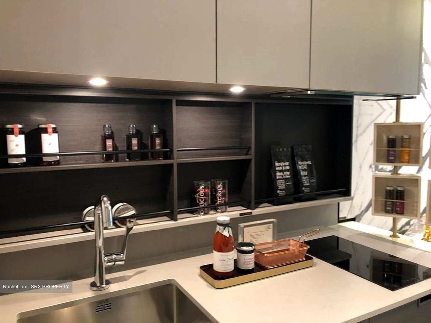 Haus On Handy (D9), Condominium #509405321